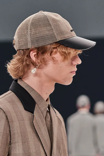 Look 46